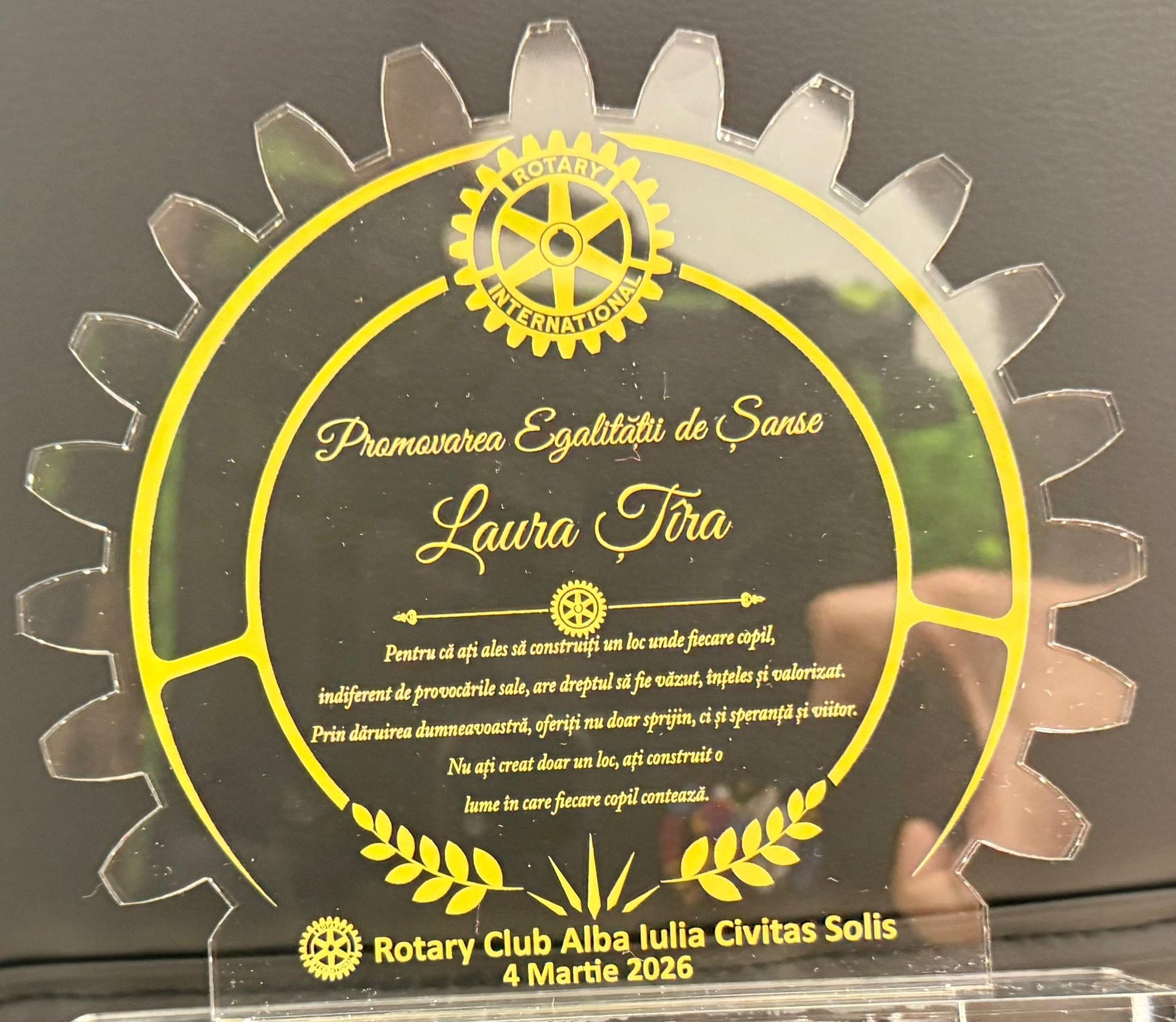 Laura Țîra — Premiul „Promovarea Egalității de Șanse" de la Rotary Club
