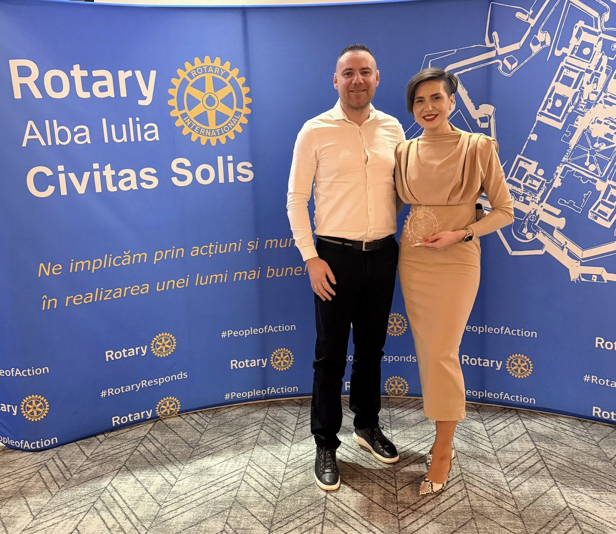 Laura Țîra — Premiul „Promovarea Egalității de Șanse" de la Rotary Club